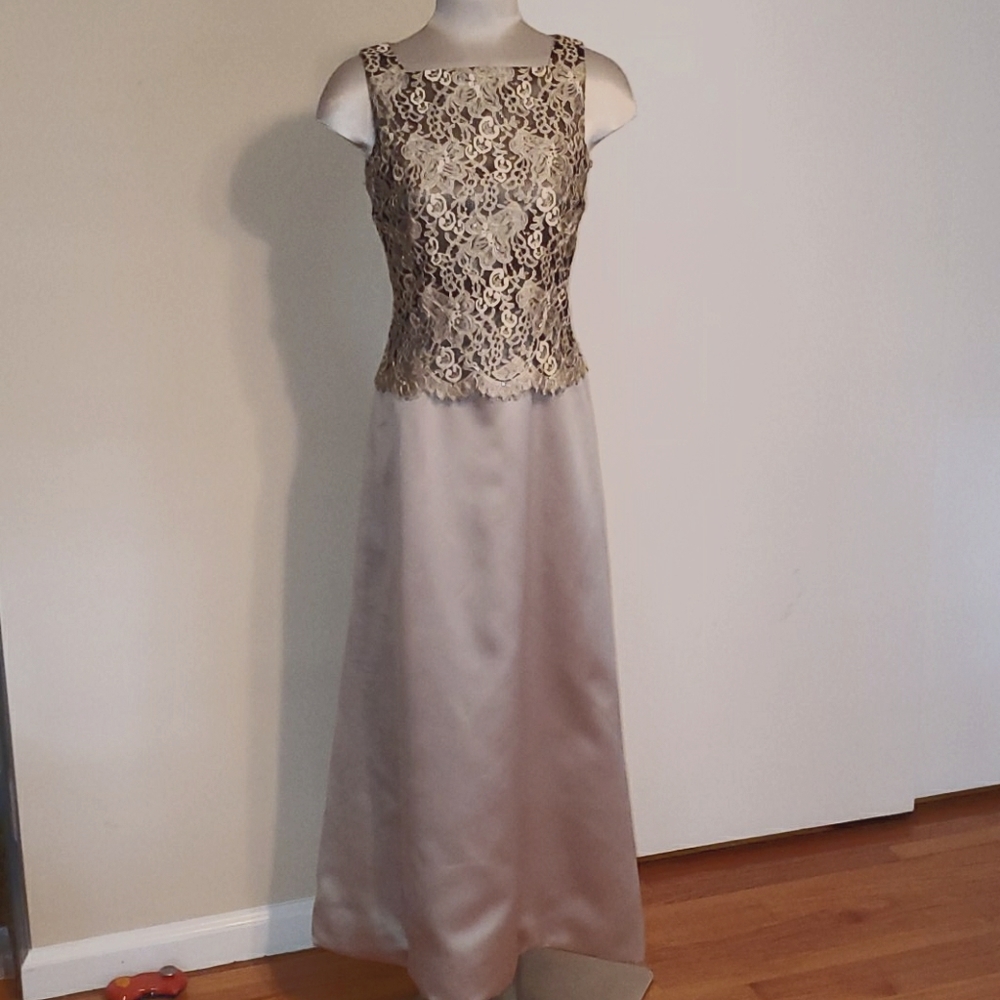 Rina di Montella champagne formal